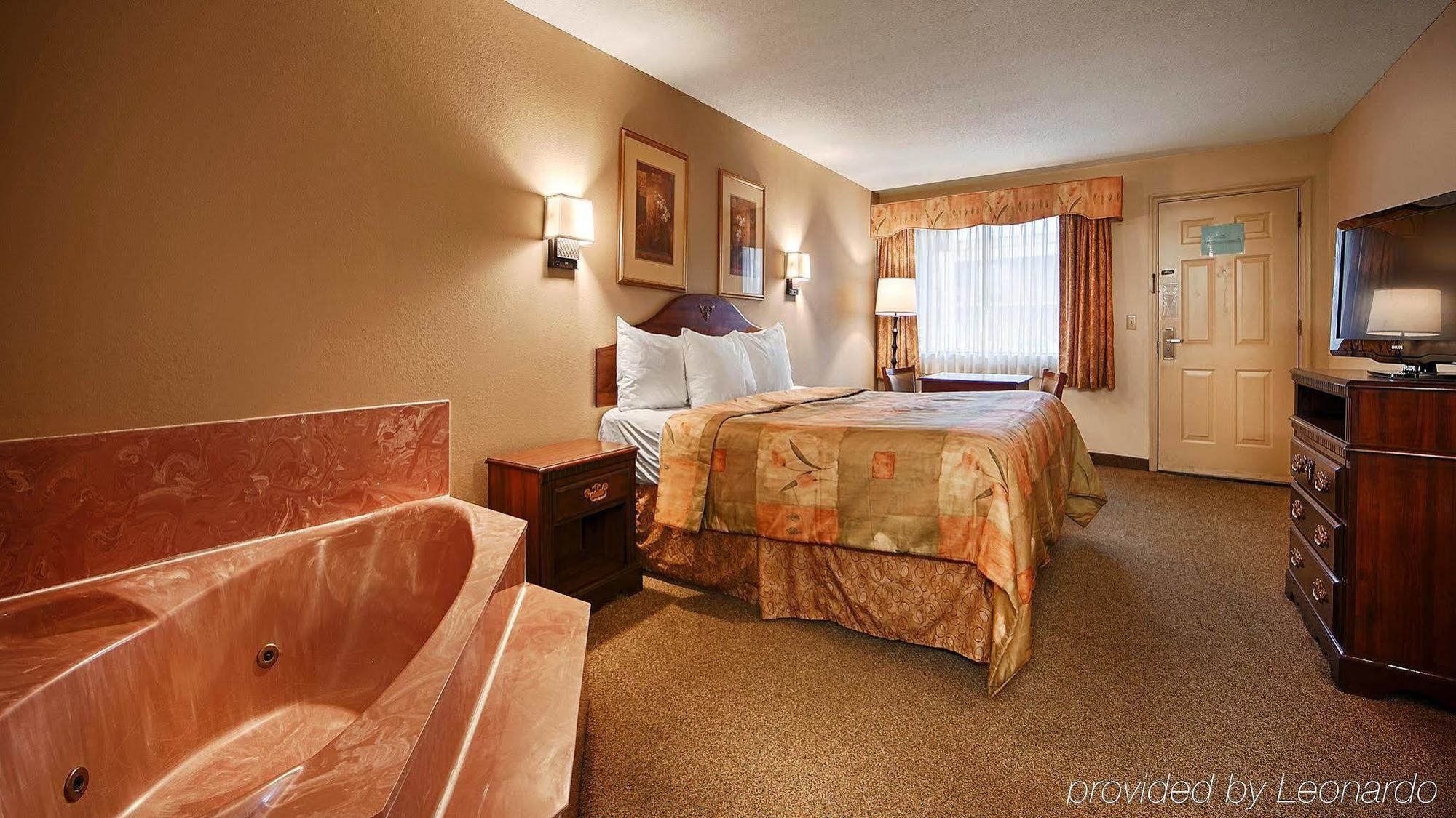 Econo Inn&suites